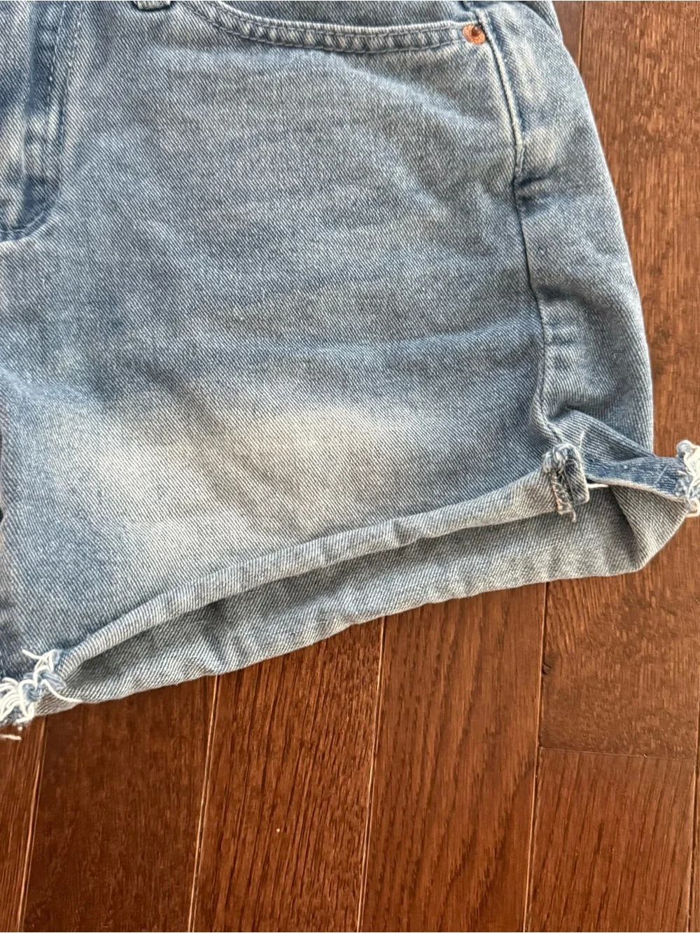 Aeropostale Baggy Embroidered Denim Shorts (000)